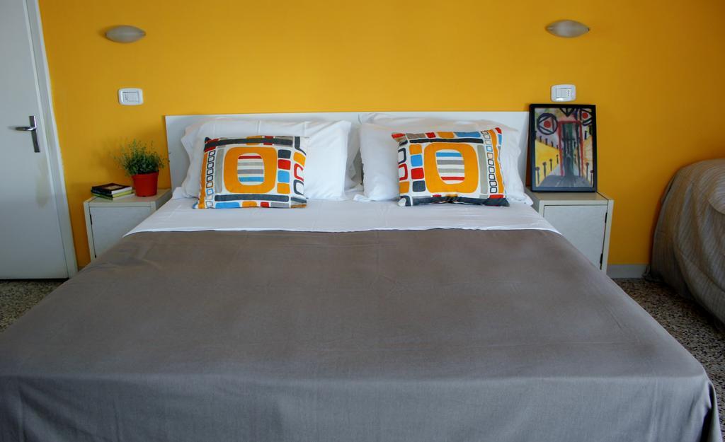 Le Aromatiche B&B Viserbella di Rimini Habitación foto