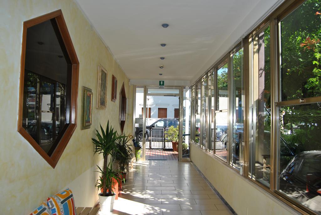 Le Aromatiche B&B Viserbella di Rimini Exterior foto
